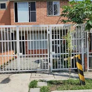 A Diez Minutos Del Aeropuerto Apartamento
